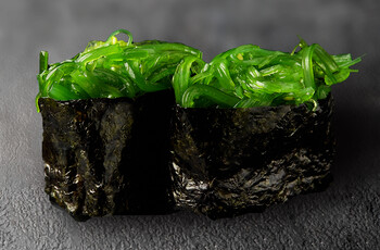 Суши с чукой, 2шт.