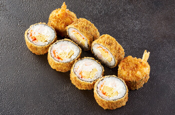 Ролл с креветкой темпура