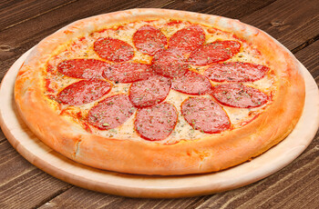 Пицца Салями