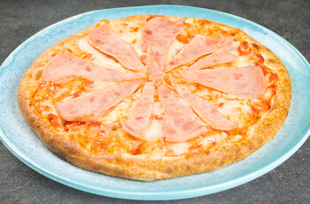 Пицца Детская с ветчиной классическое тесто