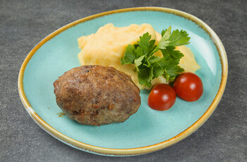 Котлетка мясная с картофельным пюре