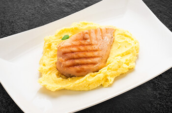 Куриное филе с картофельным пюре