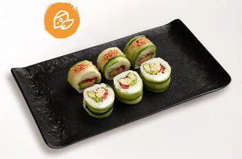 Ролл Фуджу в огурце