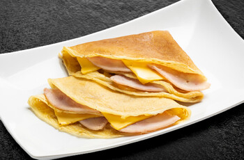 Блины с ветчиной и сыром