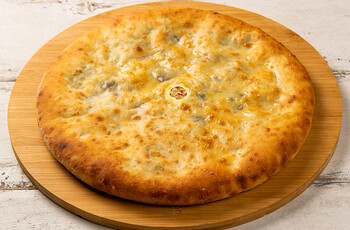 Осетинский пирог с картофелем и грибами