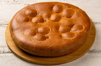 Пирог с яблоком и корицей