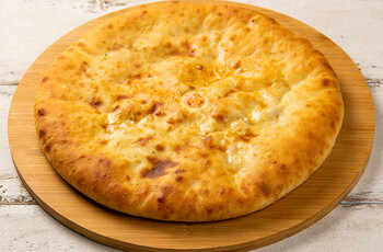 Осетинский пирог с лососем