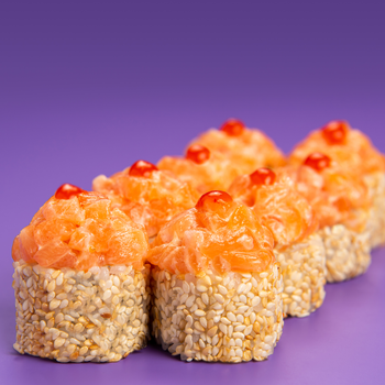 Ролл острый с лососем