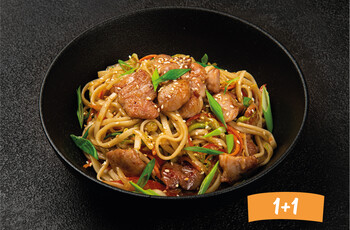 Удон с курицей терияки