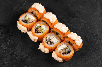 Ролл Фьюжн с угрем