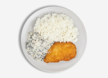 Куриный шницель с рисом и грибным соусом