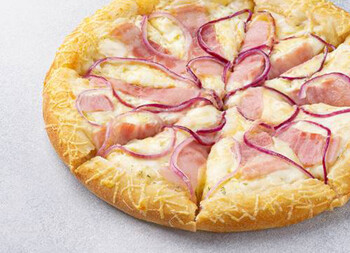 Пицца Карбонара 25 см на толстом с сыром