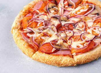 Пицца Петровская 25 см на толстом с сыром