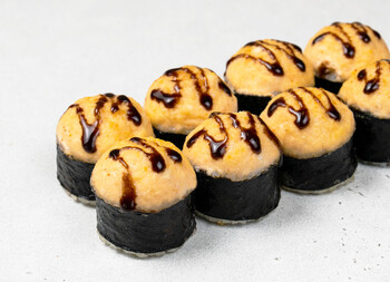 Запеченный ролл с курицей