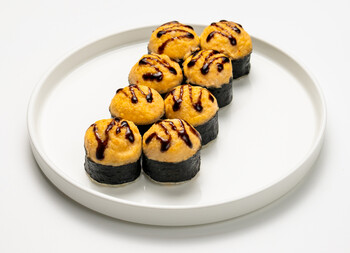 Запеченный ролл с курицей