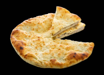 Осетинский пирог с курицей и грибами