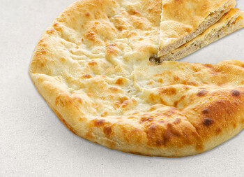 Осетинский пирог с курицей и картофелем