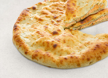 Осетинский пирог с лососем