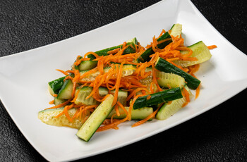 Салат Огурцы-ча