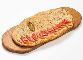 Лахмаджун с курицей